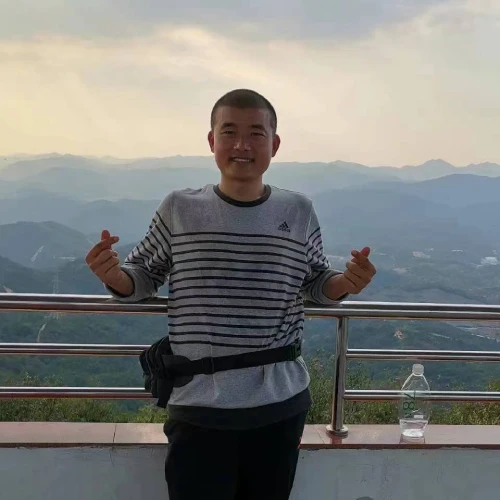 Hanke, 20 years DVD&TV trading and manufacturing management expriences. Familiar with the market of the Middle East. CEO of Guangzhou Mianhong TV Factory.